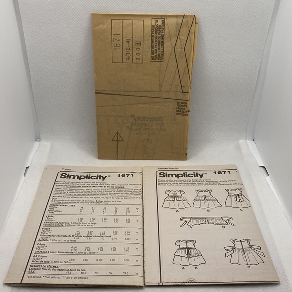 Simplicity Disney Princess 1671 Girls Dresses Sewing Pattern Sizes 1/2-4 Uncut - Picture 11 of 12